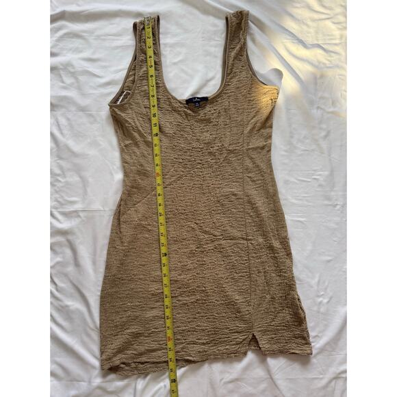 Lulus dress Read size description: runs large - Picture 13 of 13